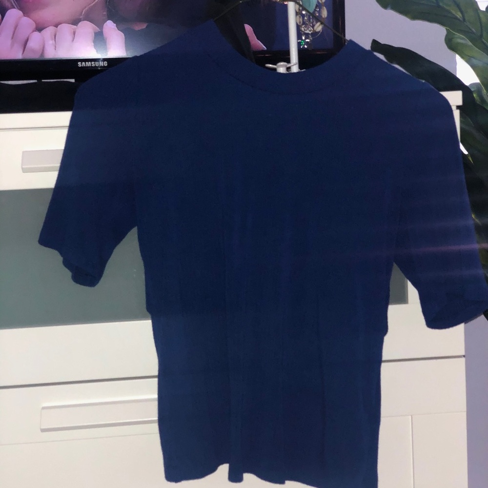 Blue back 2 bow top